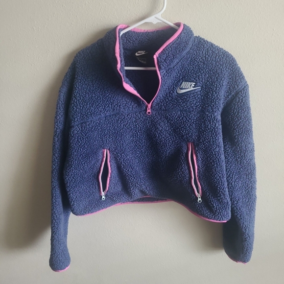 Nike Tops - Cropped Nike Fleece Sweater
